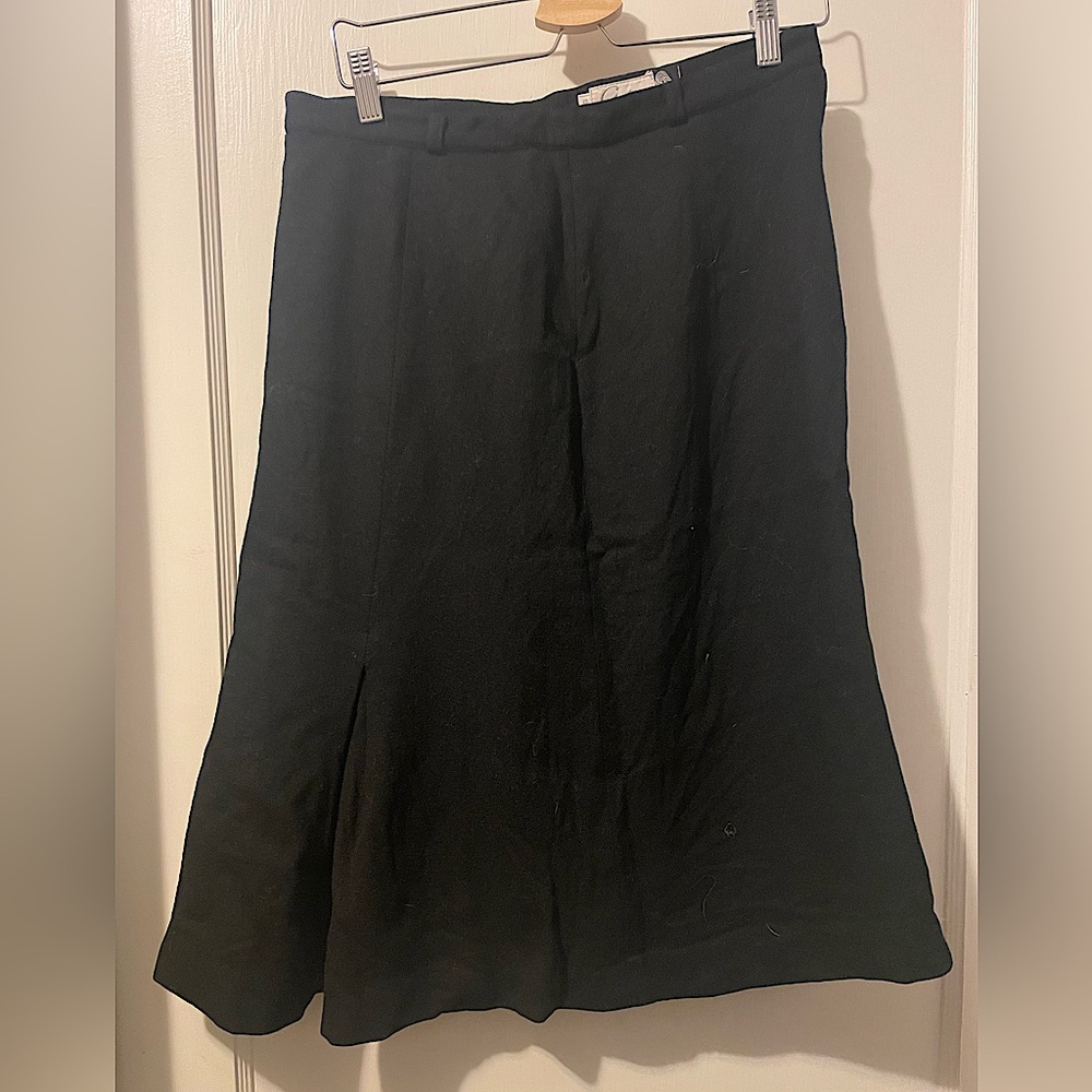 Gantos vintage lined black wool skirt with a pleat. Size 13/14